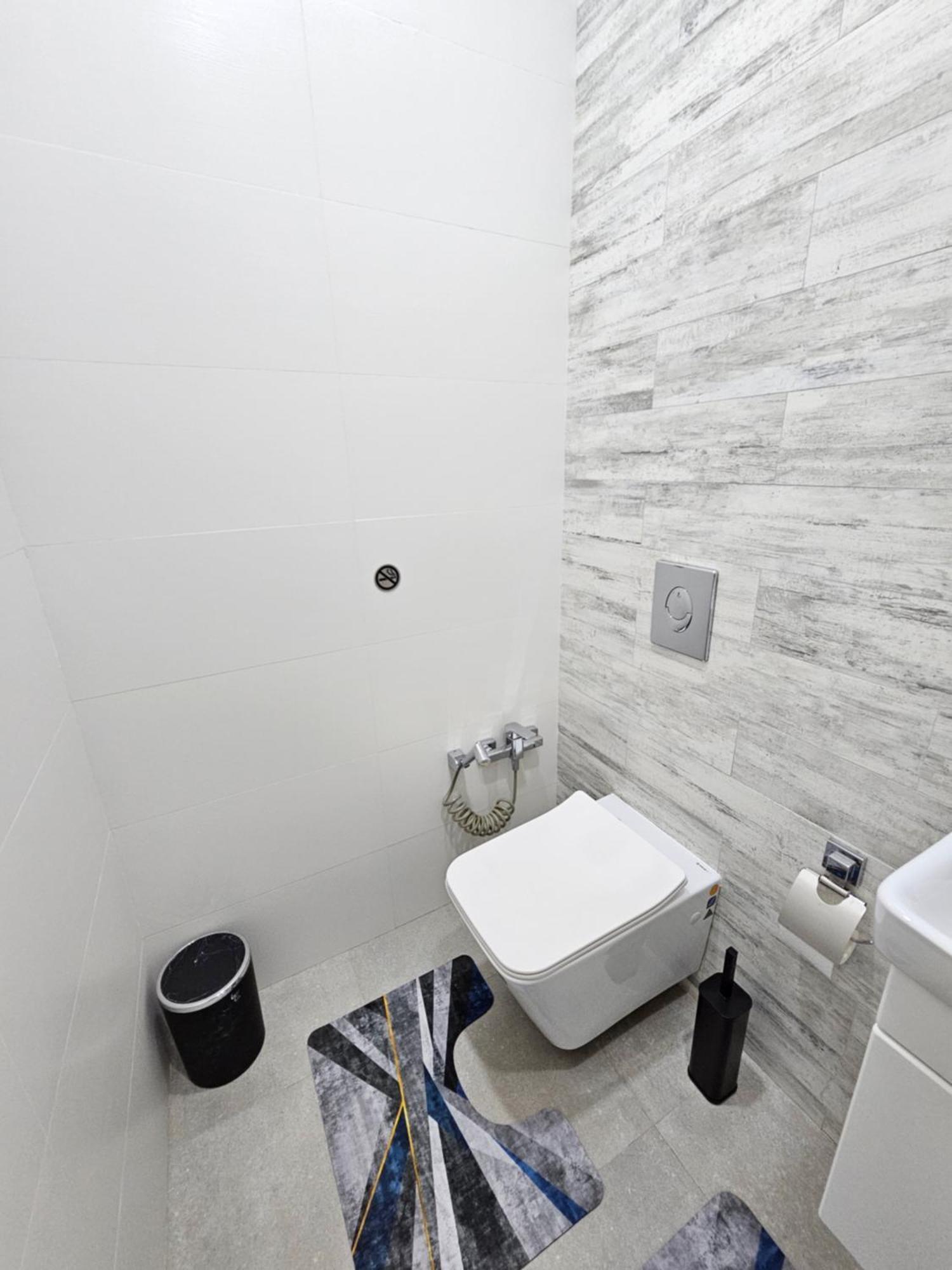3 Gagarin Park Residential Complex Near Mega Shopping Mall Apartment *